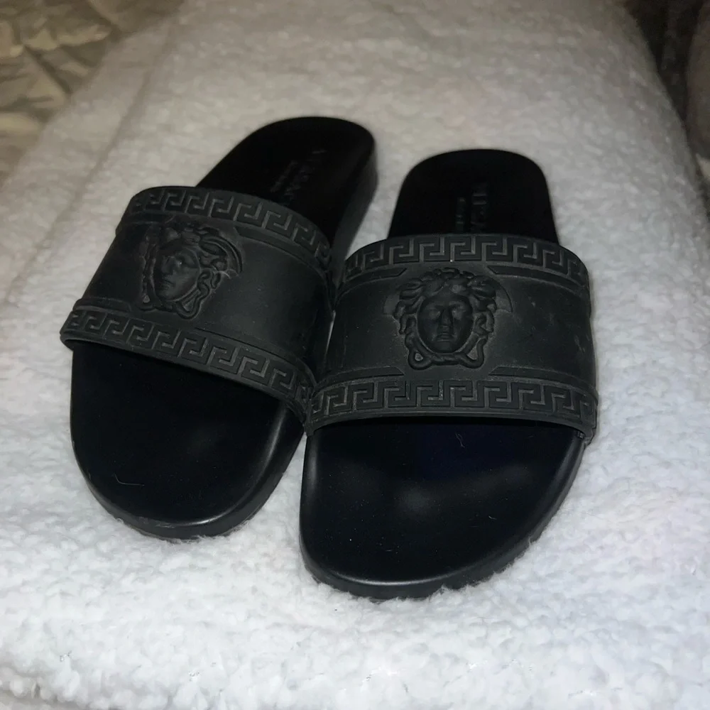 Versace La Medusa Slide - Picture 6 of 6